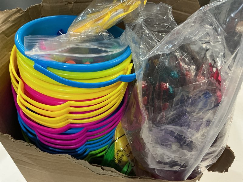 Condition photo showing As Is for chivao 120 pcs pool beach party favors summer end of year student gifts bulk from teachers beach sand bucket shovels bubble wands sunglasses for school classroom summer pool toys party supplies