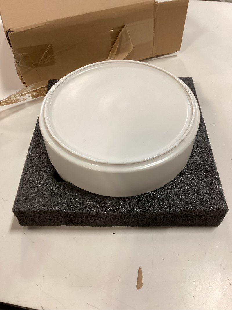 Condition photo showing New/Like New for havniva ceramic dog bowls, 8.3” dog food and water bowl, pet feeding bowl | dog food bowl for large dogs, food-grade ceramic, dog water bowl with non-slip rubber base, large capacity, dishwasher safe matte white 8.3" - bowl
