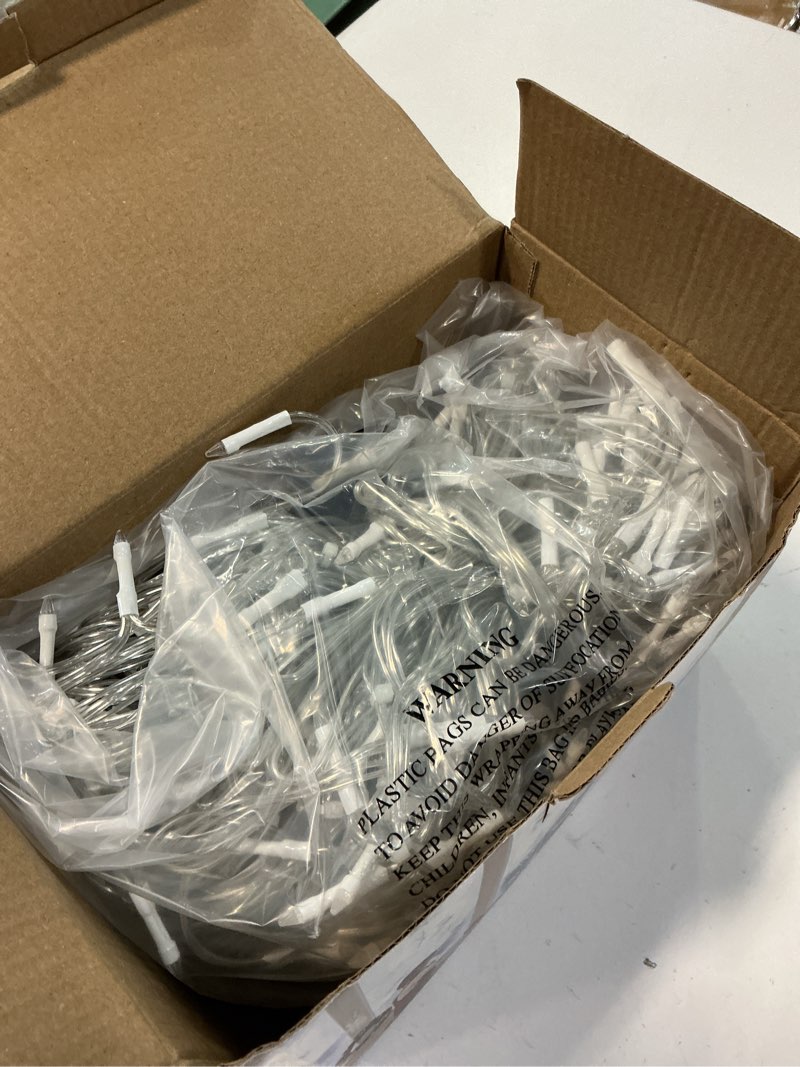 Condition photo showing Good Condition for 810led 82ft christmas lights, 180drops 12 modes blue christmas string lights outdoor dimmable, waterproof christmas decoration fairy lights with timer for eaves indoor party patio window fence blue blue 810led 82 ft with 180 drops