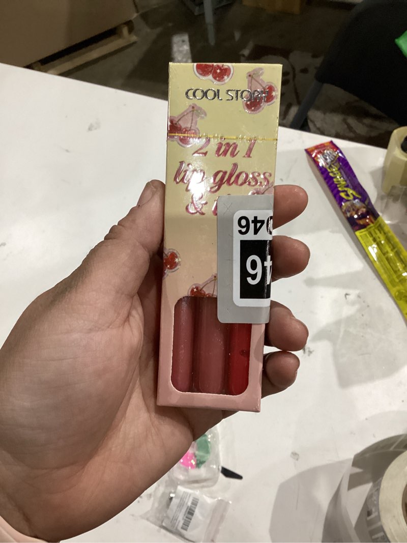 Condition photo showing New/Like New for evpct ?3Pcs Matte Liquid Lipstick Marker Pen Lip Liner Combo Set with Lip Oil, Antique Rose Ruby Bright Red 2in1 Lipgloss Tint Lipstick Long Lasting Waterproof for Women, Longwear Lips Stain 24 hours 3Pcs-Set02-Antique Rose+Ruby Red+Bright Red 3 Count (Pack of 1)