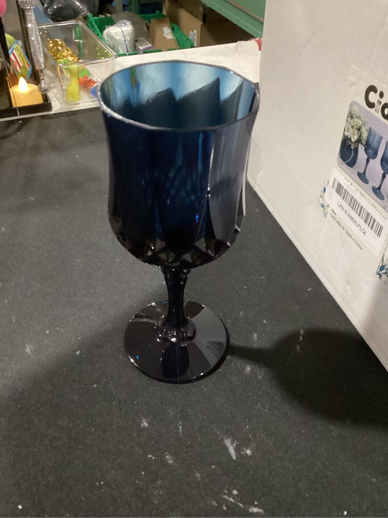 Ciaell 24PCS Blue Plastic Wine Glasses - 7 Oz Plastic Goblets for Party - Blue Vintage Drinking Glas