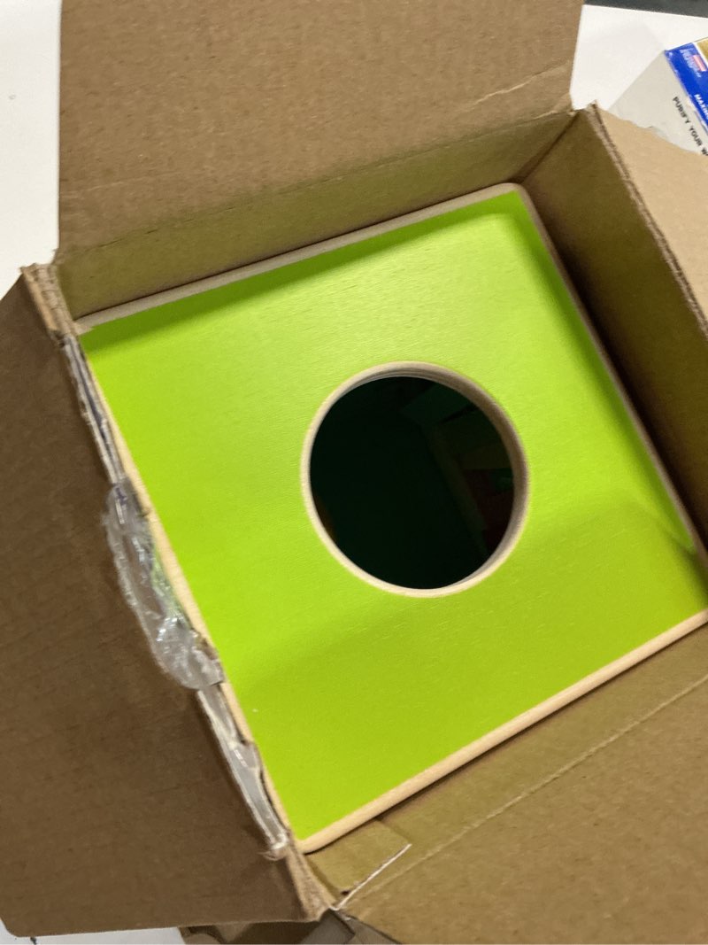 Condition photo showing Good Condition for lovevery drop & find ball box
