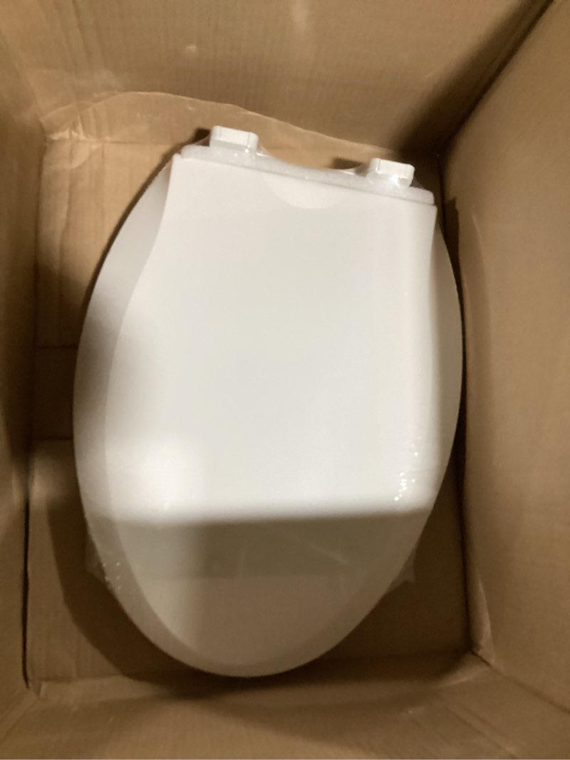 Condition photo showing New/Like New for elongated toilet seat soft-closing | universal fit for standard toilets | thickened durable pp plastic with quick installation hinge | easy-clean surface white 19" elongated without toddler seat