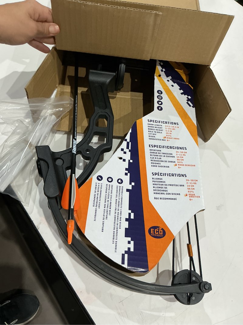 Condition photo showing Good Condition for bear archery brave compound youth bow set, right handed, ages 8-12, draw weight up to 25lb, draw length up to 19.5", accessories: whisker biscuit arrow rest®, bow sight & finger rollers, black