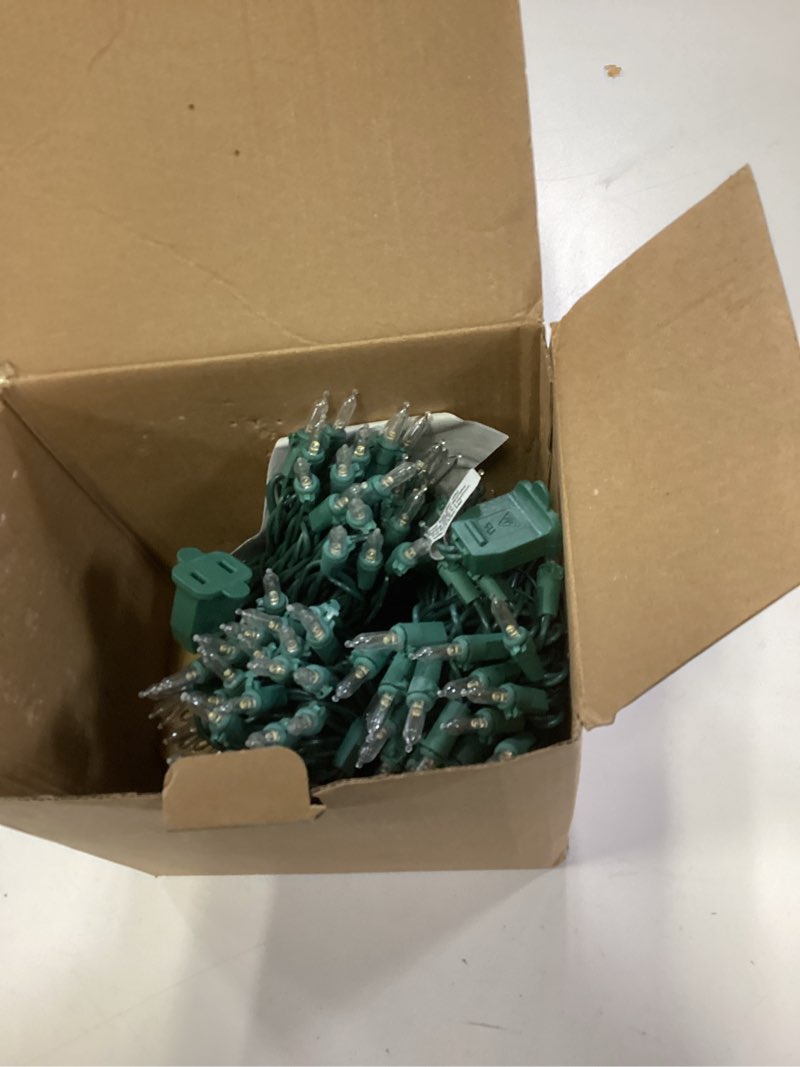 Condition photo showing Good Condition for Brizled 4 Pack LED Christmas Lights, 100 LED 33ft Christmas String Lights, 120V UL Certified Connectable Xmas Tree Light Mini Xmas Light for Home Tree Patio Indoor and Outdoor Decorations, Warm White Warm White 400 LED