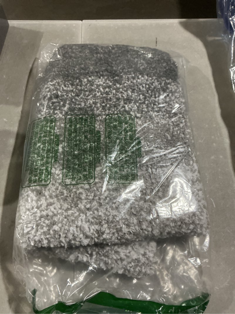 Condition photo showing Good Condition for olanly bathroom rugs mat 30x20, extra soft absorbent microfiber bath rugs, rubber backing, quick dry, machine washable bath mats for bathroom floor, tub and shower, home decor accessories, grey 30" x 20" grey