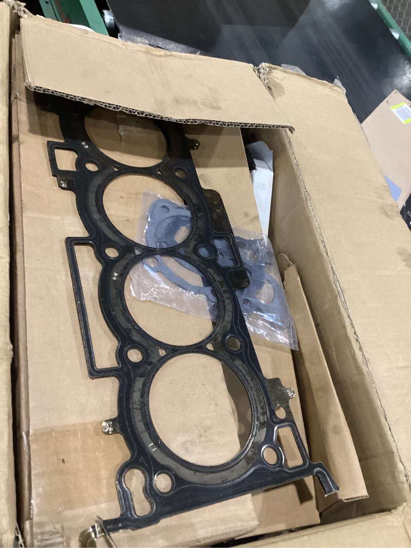 Condition photo showing Good Condition for 2.4 eng rebuild overhaul kit