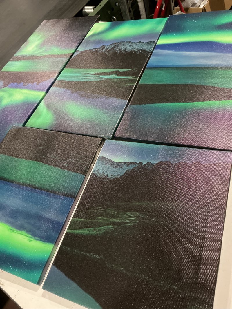Condition photo showing Good Condition for northern lights - art wall painting for office, bedroom, landscape, scenery, canvas print, framed picture, northern lights, ready to hang poster 