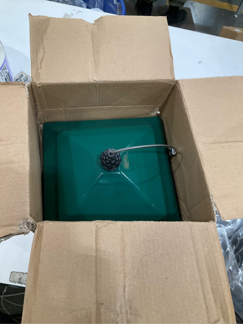 Condition photo showing Good Condition for kingsyard squirrel proof bird feeders for outdoors with weight-activated perches, 5 lbs capacity large metal bird feeder house for small wildbirds cardinal finch bluebird, weatherproof, green