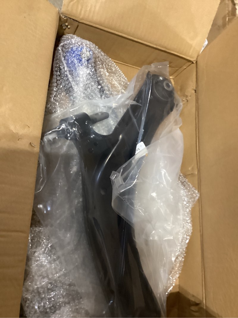 Condition photo showing Good Condition for front lower control arms with ball joints for nissan rogue 2.5l 2008-2013 08 09 10 11 12 13, for nissan rogue select 2.5l 2014-2015 14 15, passenger & driver side suspension kit ms30194 ms30195 2pcs