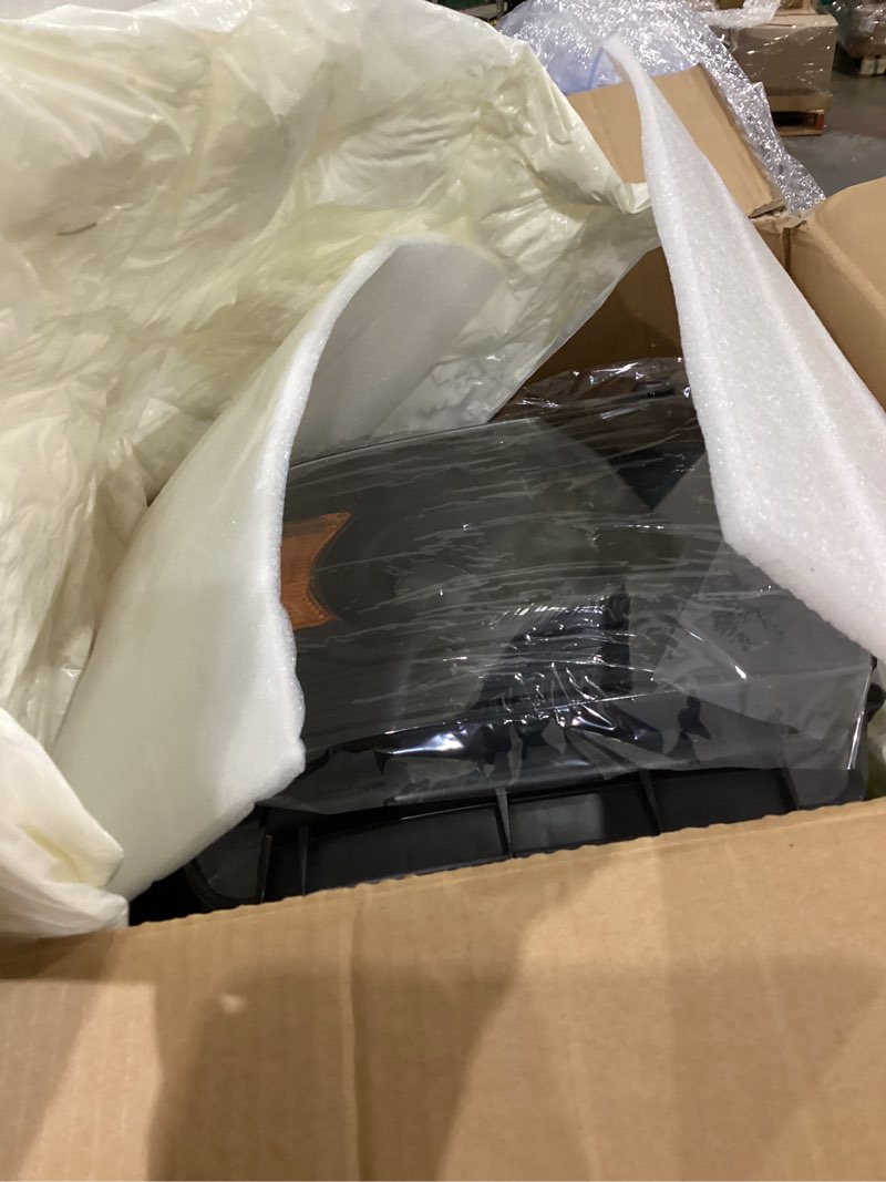 Condition photo showing Good Condition for headlights compatible with 2014-2019 gmc sierra 1500 2500 3500 base/denali/sle/slt halogen black and yellow type head lights lamp black and yellow without led drl