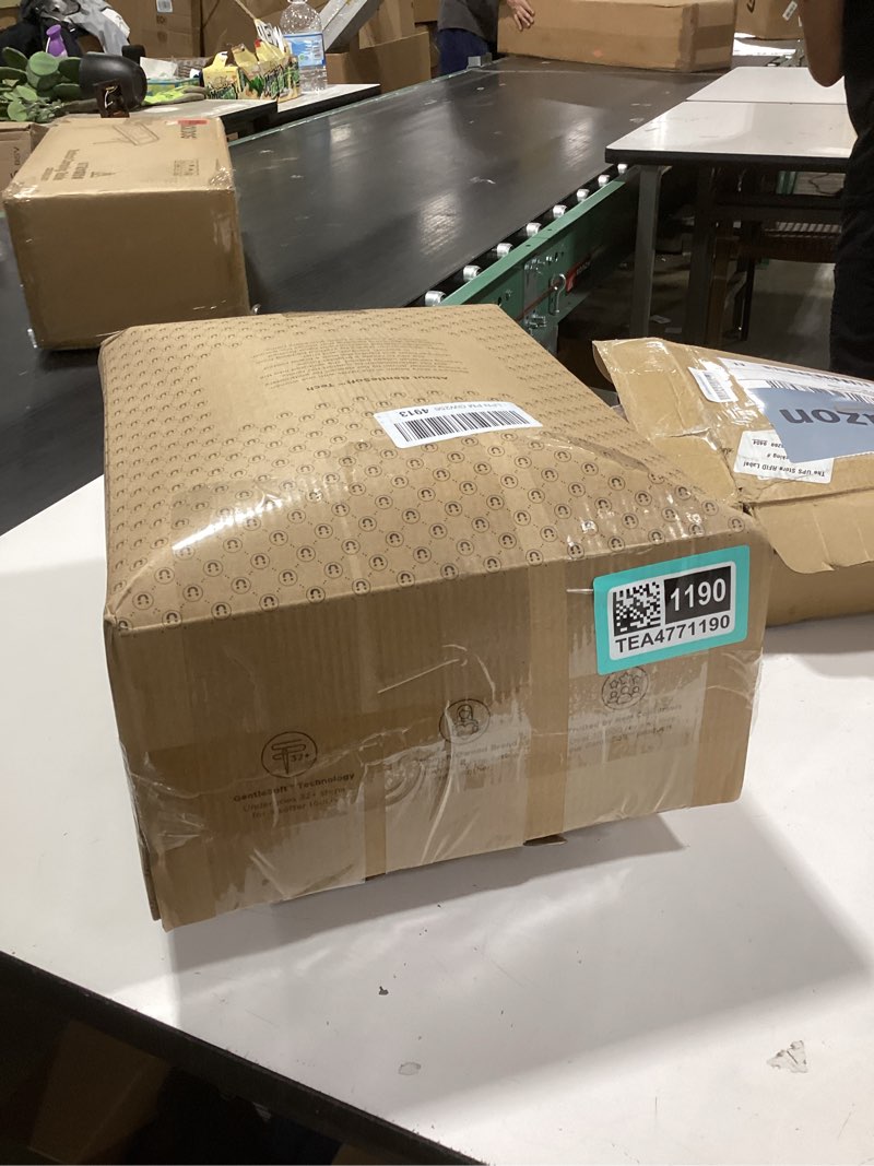 Condition photo showing New/Like New for bedsure oversized king comforter set, white soft prewashed bedding for all seasons, 3 pieces gentlesoft™ bed set, 1 lightweight comforter (120"x98") and 2 pillowcases (20"x36") oversized king(120"x98") 02 - white