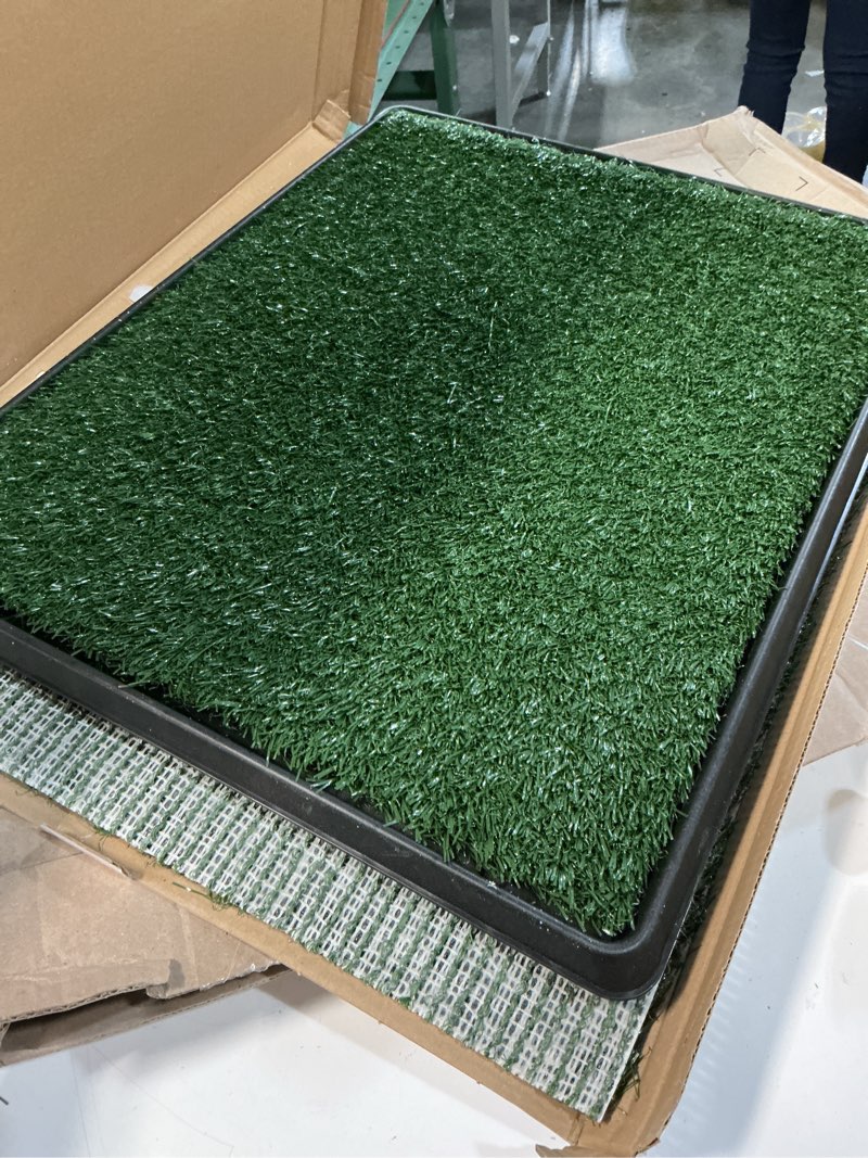 Condition photo showing Good Condition for lita indoor dog litter box for pet training, potty system (20x25)