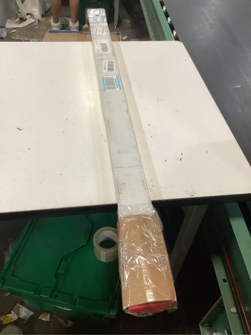 Condition photo showing New/Like New for aluminum grade rod - 10ths, with carrying case and rod level (14 foot) 14 feet