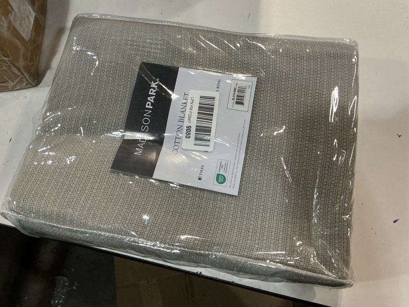 Condition photo showing New/Like New for Madison Park Freshspun Basketweave Luxury Cotton Blanket Grey 66x90" Twin Size Basketweave Premium Soft Cozy 100% Cotton For Bed, Couch or Sofa