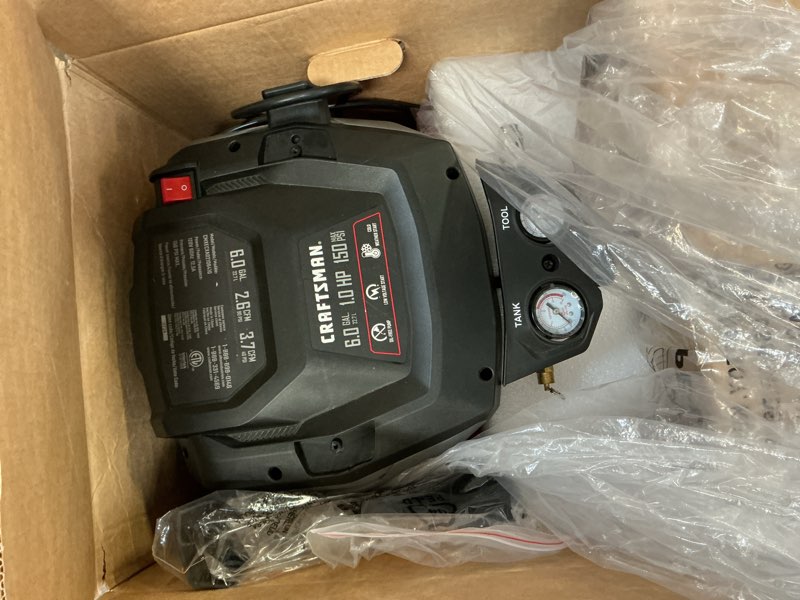 Condition photo showing Good Condition for craftsman 6-gallon portable electric 150 psi pancake air compressor