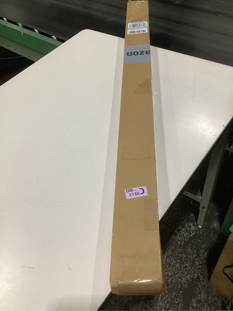 Condition photo showing Good Condition for white blinds, size unknown