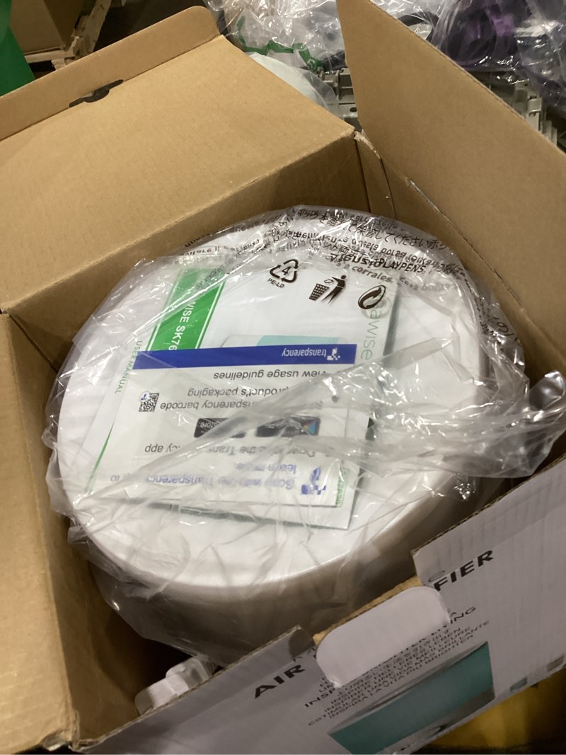Condition photo showing New/Like New for air humidifier 