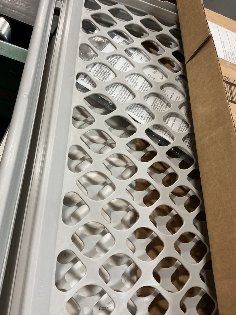 Condition photo showing Good Condition for North States 5-Way Pet Gate, Model# 8619