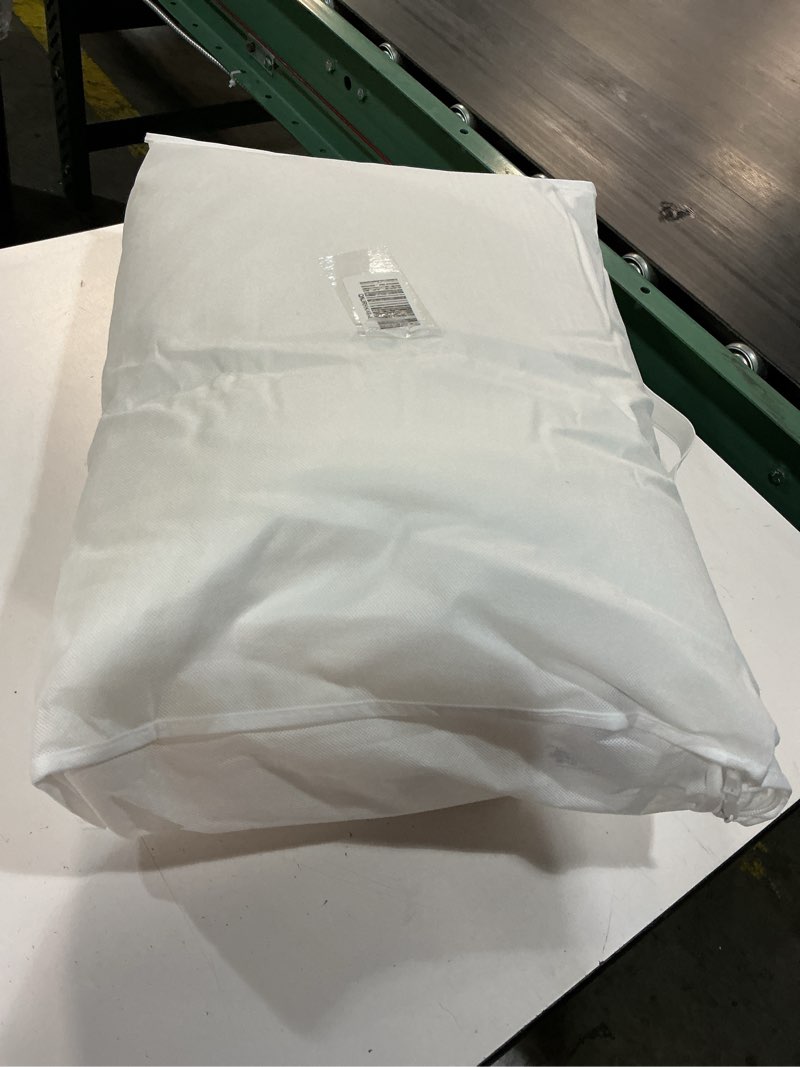 Condition photo showing Good Condition for quince premium down alternative pillow, standard, medium/firm