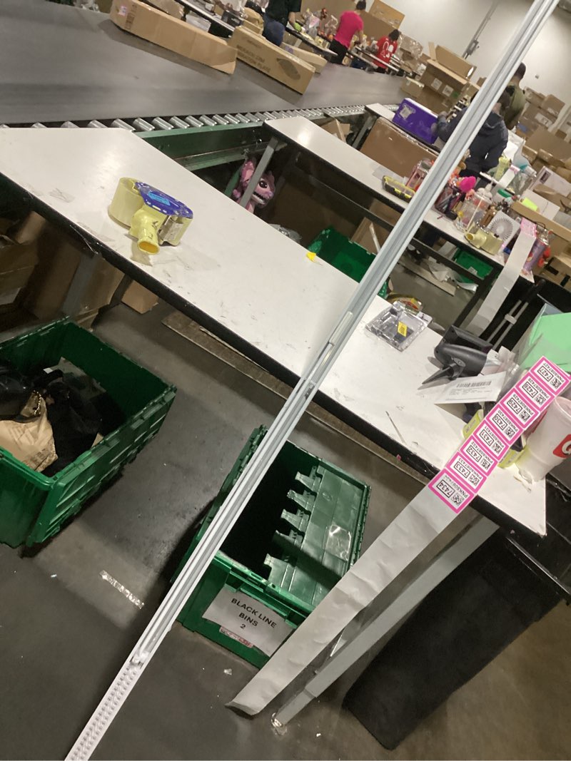 Condition photo showing Good Condition for 1k+ views last week levolor trim+go vertical blind head rail
