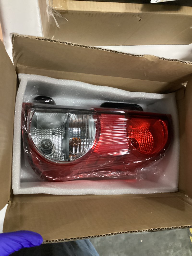 Condition photo showing New/Like New for xqsmwf right tail light assembly compatible with nissan nv200 2013 2014 2015 2016 2017 2018# 265503lm0a ni2801201 passenger side