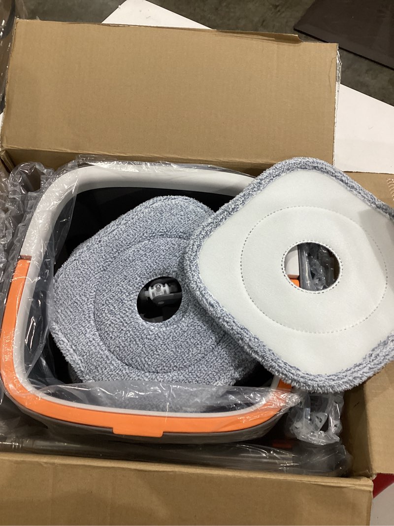 Condition photo showing Good Condition for mop and bucket set, spin mop with separate dirty water system, deep-cleaning mops for floors, versatile mops for walls 4 pad