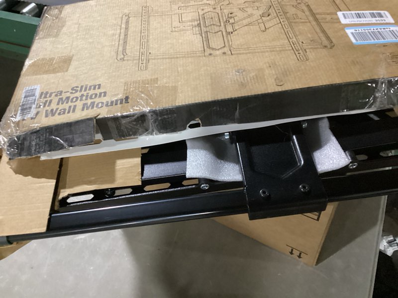 Condition photo showing Good Condition for usx mount ultra slim tv wall mount for 37-90 inch tvs, low profile full motion tv mount with swivel articulating dual arms, wall bracket for max vesa 600x400mm holds 120lbs, fits 16"/18"/24" studs 37-90 inch, 120 lb