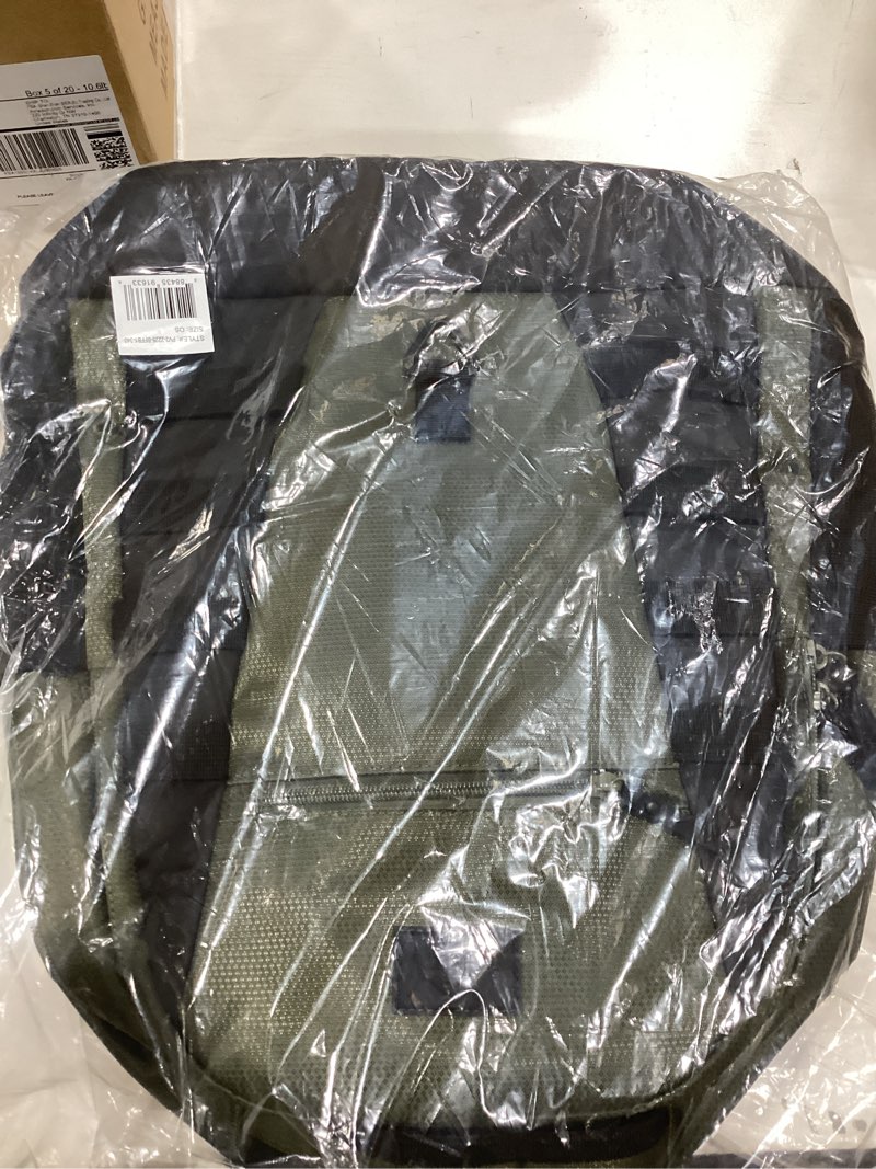 Condition photo showing New/Like New for PUMA Fluid Backpack, Olive, OS Large Green Moss