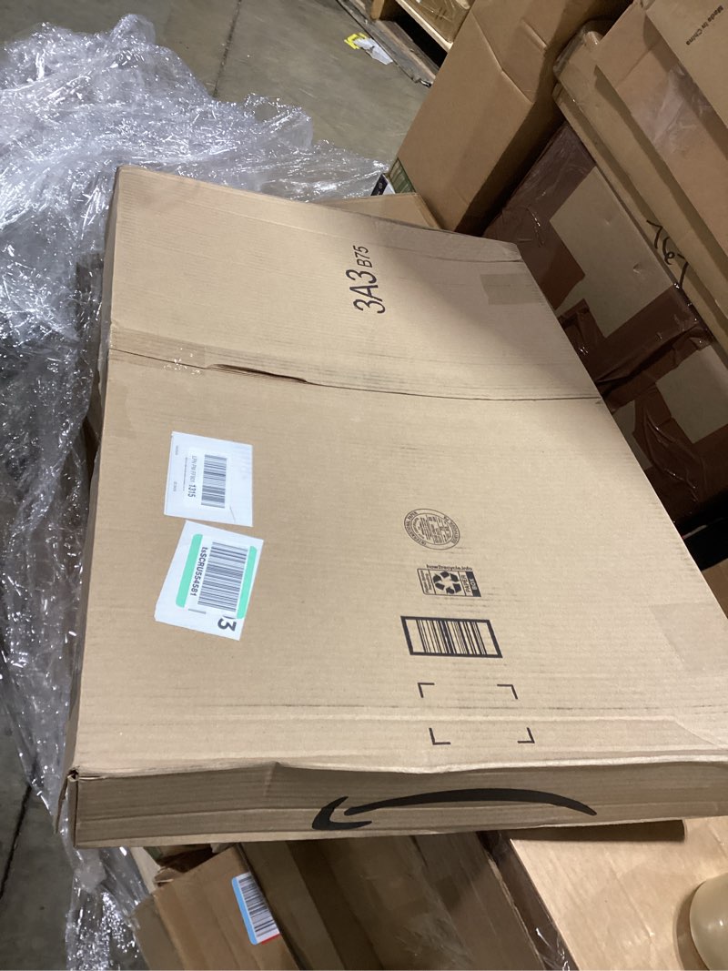 Condition photo showing Good Condition for 20x20 canvas floater frame, floater frame for 0.6"-0.9" deep canvas painting, floating frames for oil paintings, painting frames kit(20"x20", white) white 20"x20"