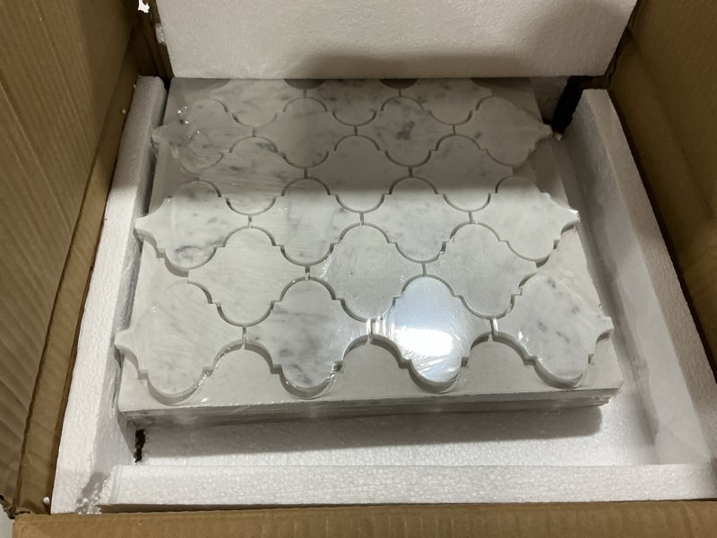 Condition photo showing Good Condition for Diflart Carrara Italian White Carrera Marble Arabesque Mosaic Tile Backsplash Glossy Pack of 5 Sheets