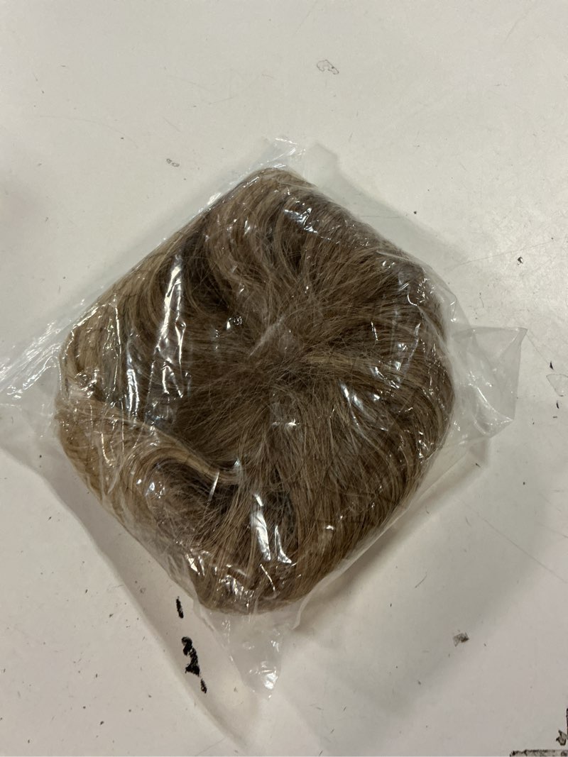 Condition photo showing Good Condition for Short Hair Topper for Thinning Hair 5.5 Inch Short Pixie Cut Toppers Pieces Natural Curly Texture Synthetic Brown Mix Natural Blonde Wiglets Hairpieces (5.5 inch) Brown mix Natural Blonde 5.5 Inch