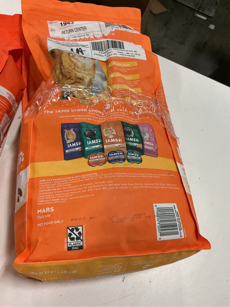 Condition photo showing As Is for exp 2027 iams proactive health adult original chicken dry cat food 5.7 lb