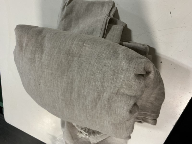 Condition photo showing Good Condition for european linen chambray duvet cover set, king/cal king, natural