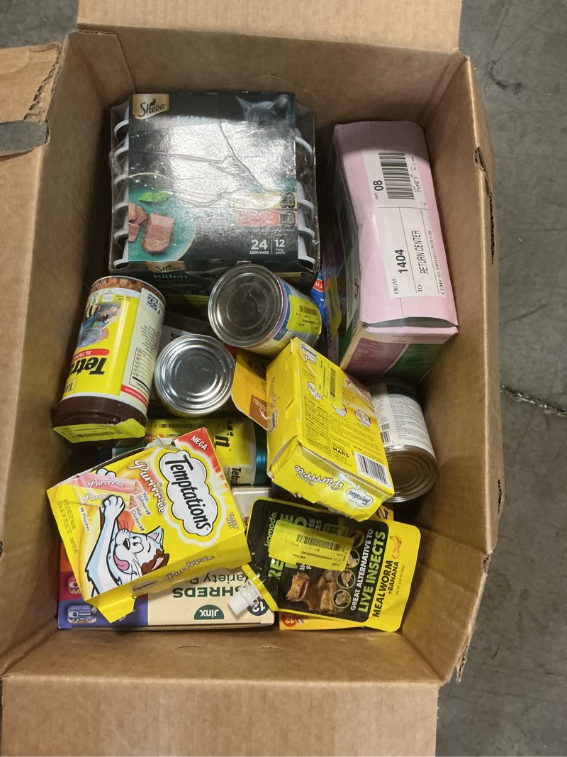 Condition photo showing Good Condition for assorted different types of pet food (perri, cat among others etc) different brands different types of expiration date different flavors