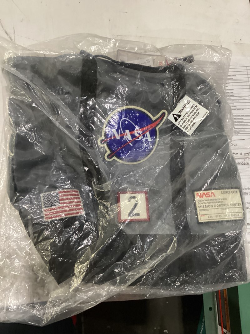 Condition photo showing New/Like New for red canoe nasa packpack