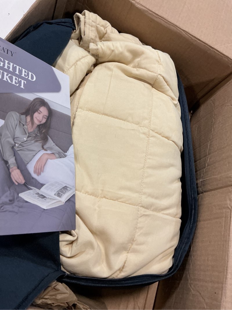 Condition photo showing Good Condition for l'agraty weighted blanket - 48"x72" 15lbs cooling breathable heavy blanket with glass beads for adult all-season 09-beige 48" x 72" | 15lbs