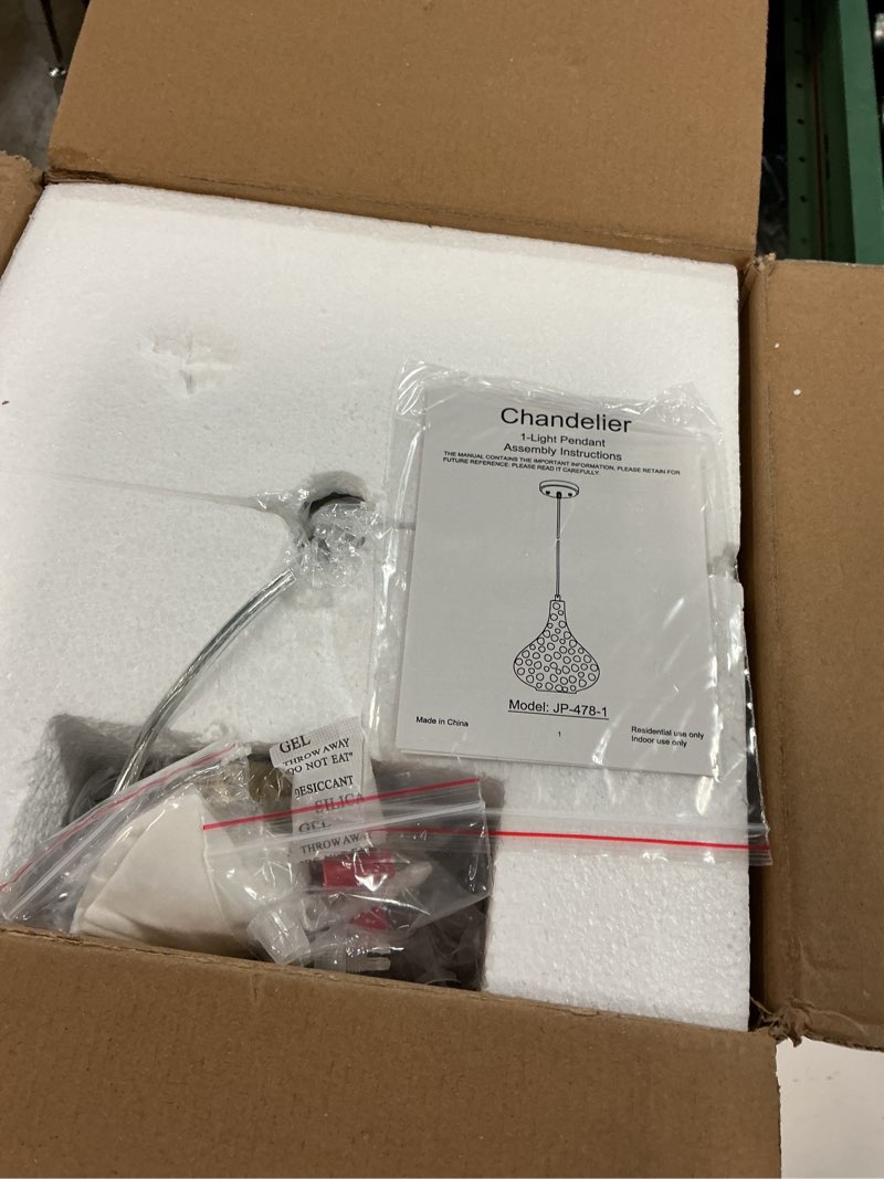 Condition photo showing Good Condition for Modern Glass Pendant Light 9.44 in Clear Hammered Glass Shade Gold Farmhouse Island Pendant Lights for Kitchen Pendant Lighting Over Sink Bedroom Dining Room (1 Pack) Gold and Clear