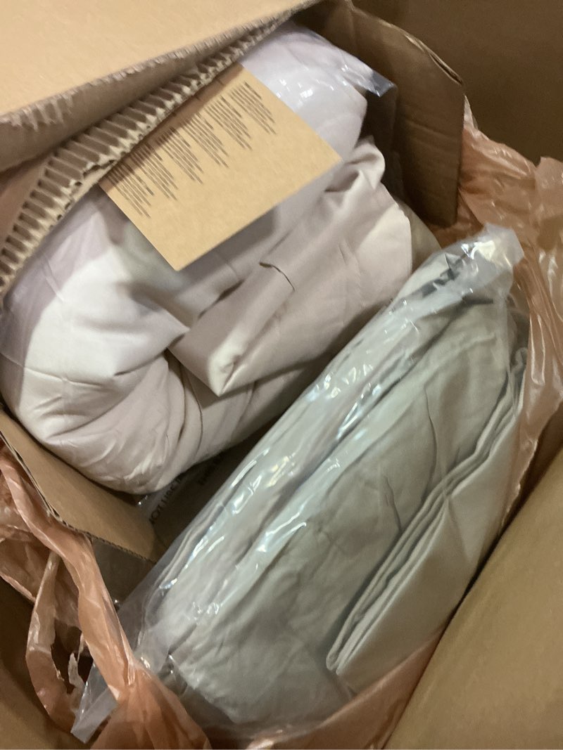 Condition photo showing Good Condition for Monbix King Size Comforter Set - 7 Pieces Bed in a Bag King, Apricot Beige Bedding Sets with Comforter, All Seasons Comforter Bed Set with Sheets, Pillowcases & Shams Apricot Beige 7Piece-King(102”X90'')
