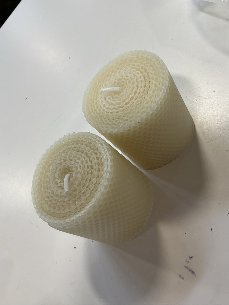Condition photo showing Good Condition for 3x3 Inch White Hand-Rolled Beeswax Pillar Candles Yellow and White(2pcs) 