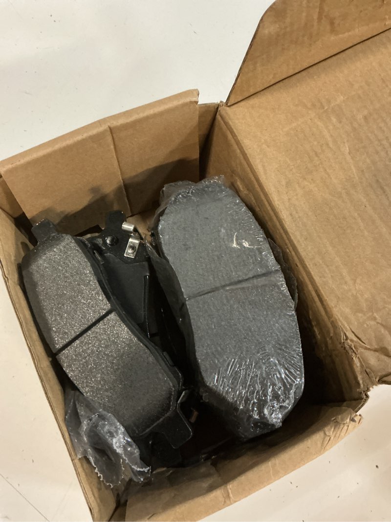 Condition photo showing Good Condition for front rear brake pads compatible with 2013-2016 dodge dart (1623 1647)