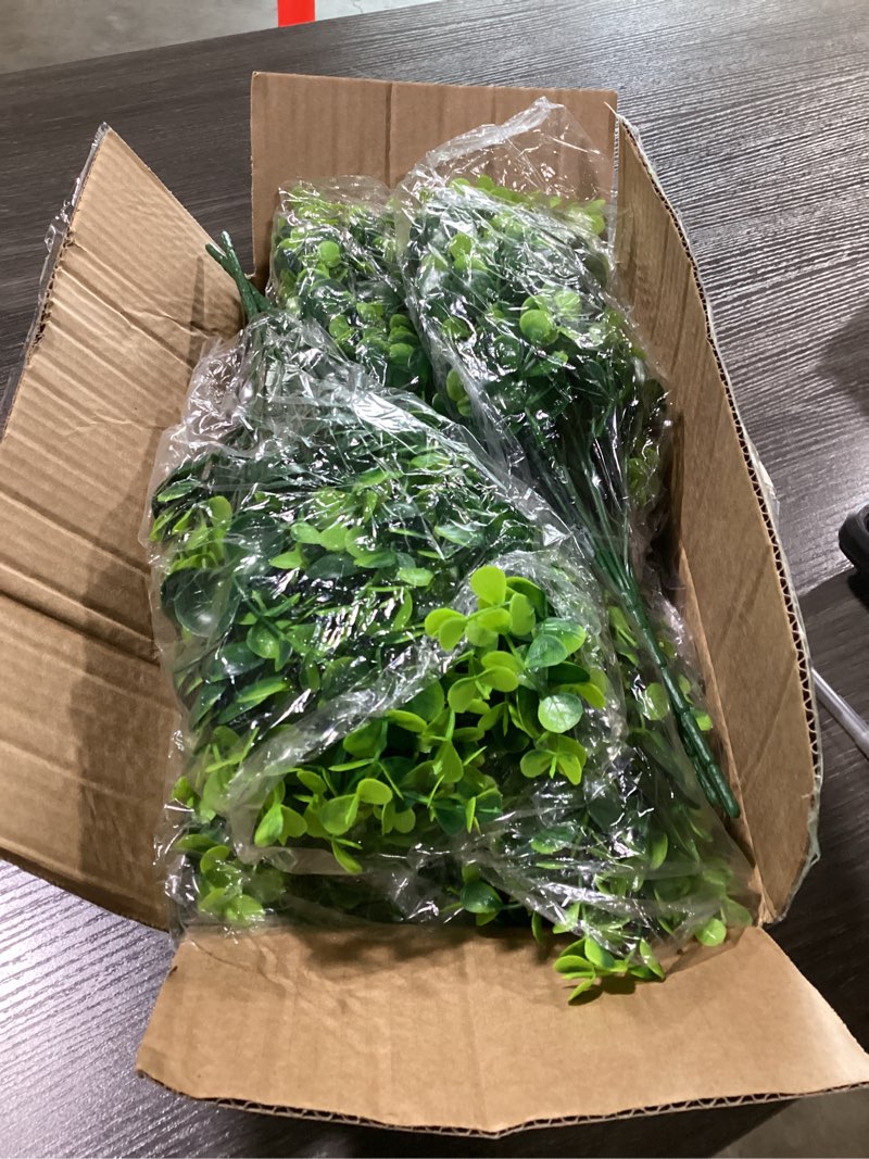 Condition photo showing Good Condition for coloplay 20 bundles artificial greenery boxwood plants, fake plant for garden porch, window box, home wedding, farmhouse, and indoor outdoor decoration boxwood plants 20 pcs