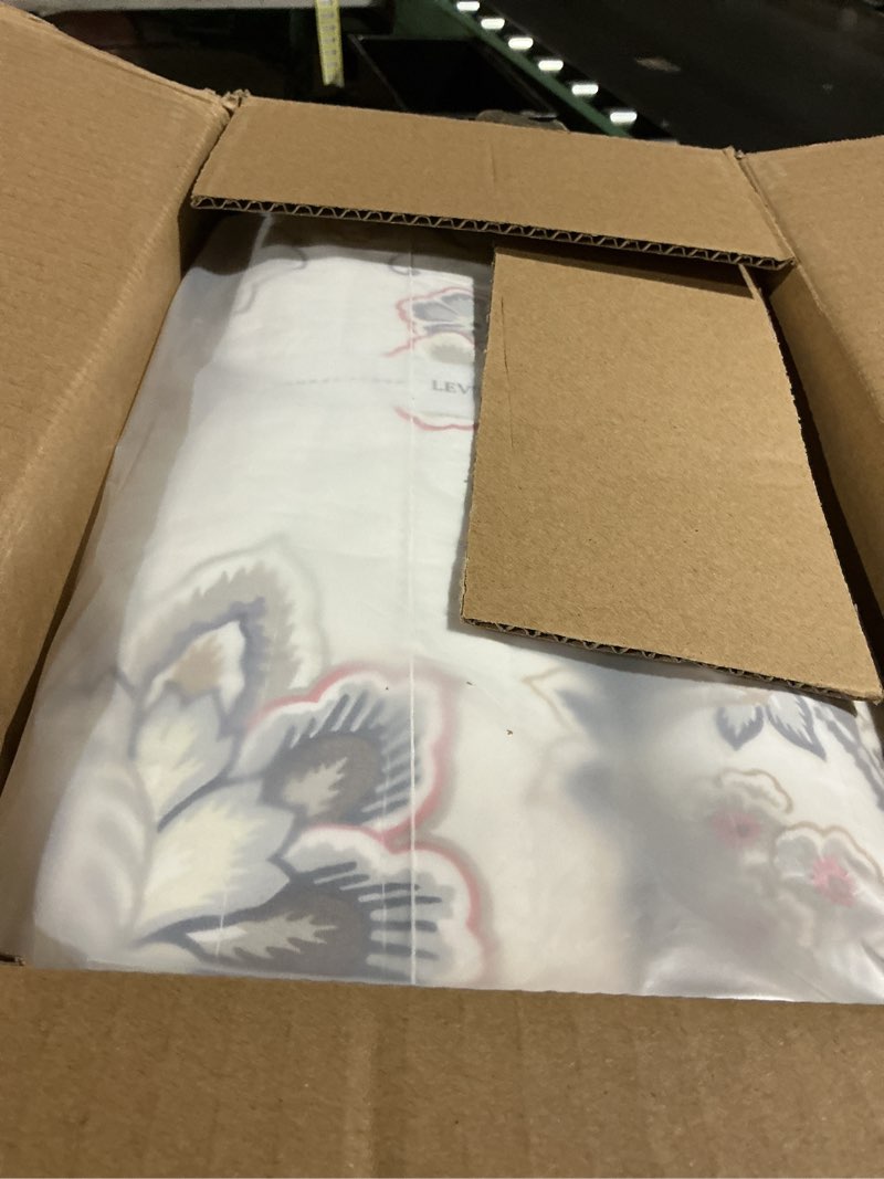 Condition photo showing Good Condition for Levtex Home Ophelia Blush Reversible Full/Queen Quilt Set (88x92in) and 2 Pillow Shams (26x20in) - Bedding - Blush, Grey - Rayon Full/Queen Size Quilt Bedding Set - Lightweight, Soft, Pre-Washed Quilt - Full/Queen Blush