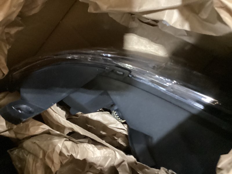 Condition photo showing Good Condition for wolfstorm headlights for 1994-2001 dodge ram 1500/1994-2002 dodge ram 2500/1995-2002 ram 3500 models without sport package, driver & passenger side, high low beam(clear lens) without drl