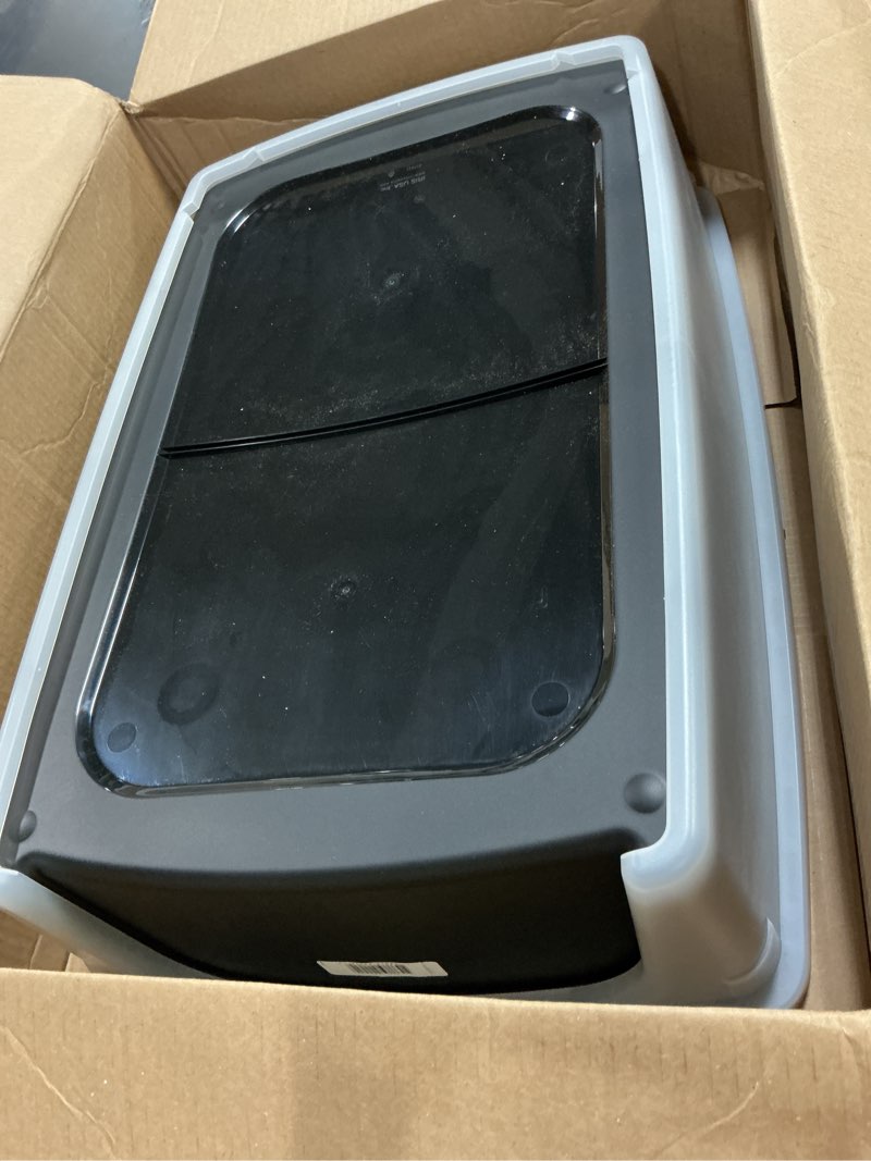 Condition photo showing Good Condition for iris usa cat litter box xx-large open top with high sided walls tall scatter shield scoop included easy clean plastic pan for big cats kittens multi-cat households 30"l x 20"w x 14"h black xxl black