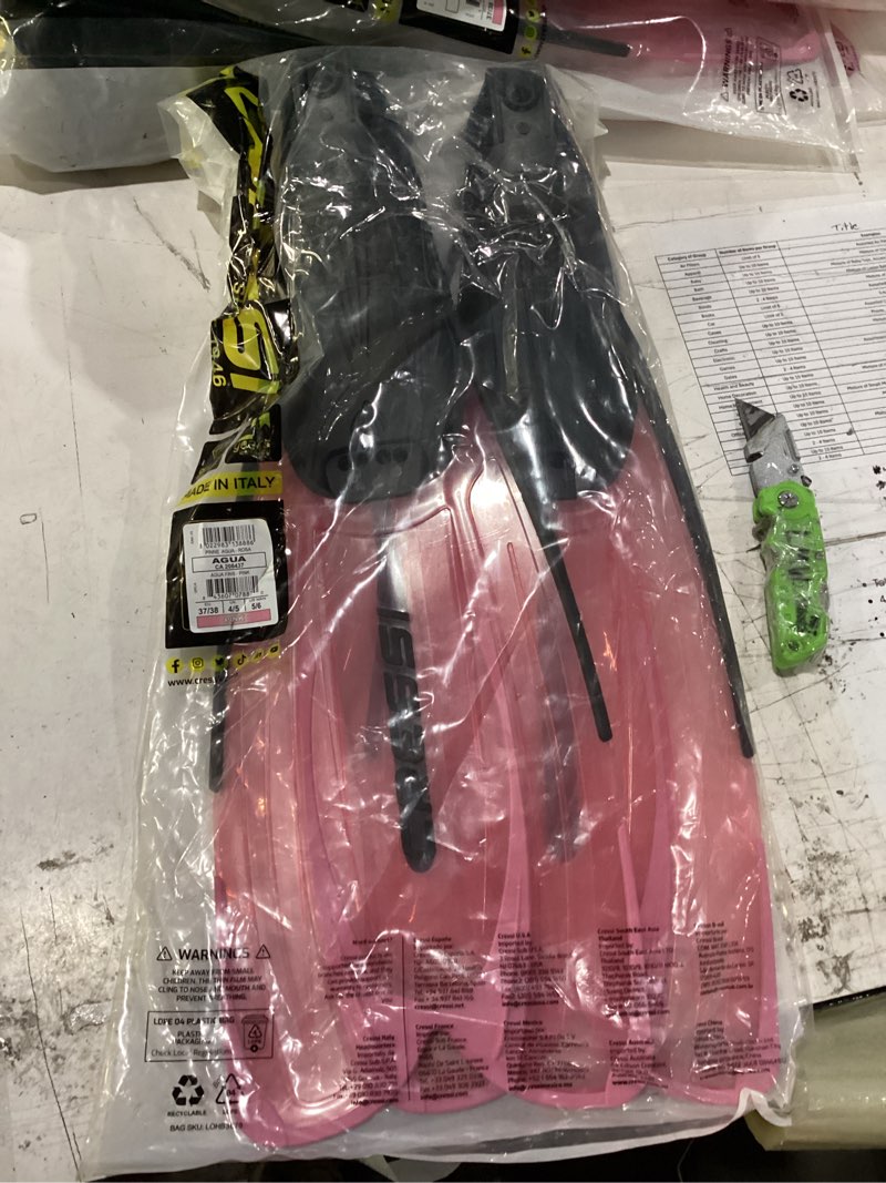 Condition photo showing New/Like New for cressi adult snorkeling fins with self-adjustable comfortable full foot pocket | perfect for traveling | agua: made in italy (pink, us man 4/5 | us lady 5/6 | eu 35/36), model:ca20643