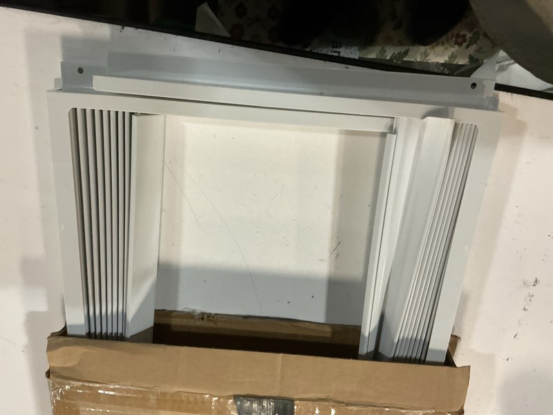 Condition photo showing Good Condition for lbg products window air conditioner side panel and frame set,ac accordion filler kit,fits most 12000btu window air conditioners,window ac side panels