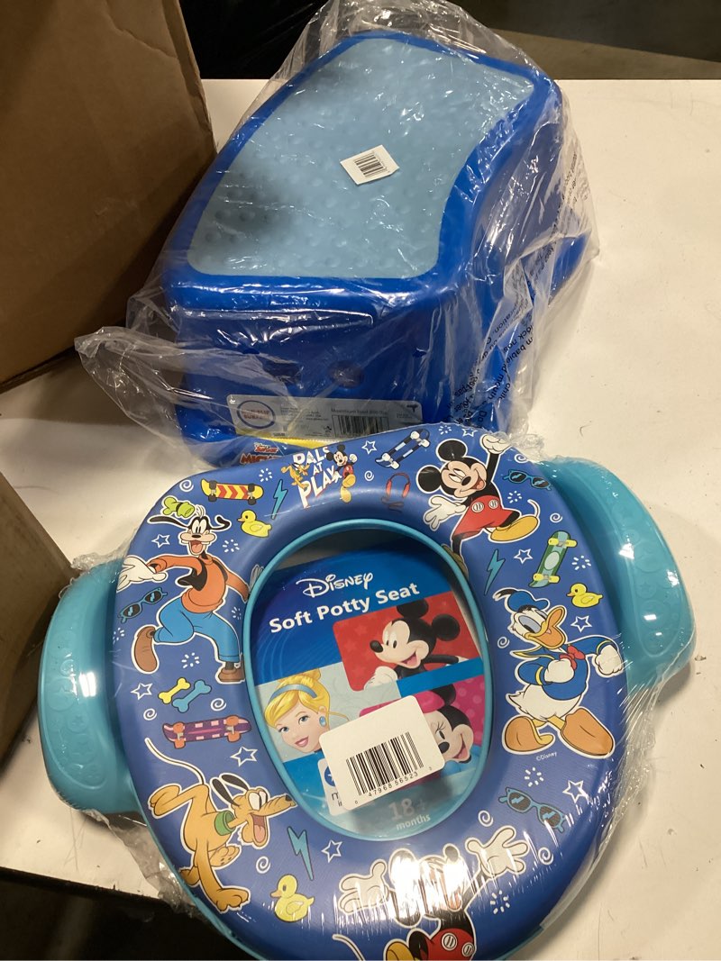 Condition photo showing New/Like New for disney mickey mouse "pals at play" 2 piece essential potty training set