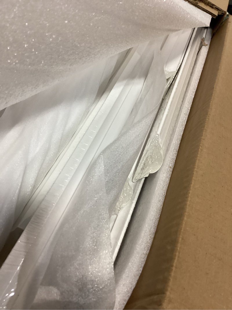 Condition photo showing Good Condition for Art3d Premade Bilinear Frame Accent Molding Set, Pre-Cut Decorative Wainscoting Panel for Home Décor, Ready-to-Assemble Glue-On Wall Trim for Living Room Bedroom Corridor, 6 Separate Bilinear Frame White - Style 1