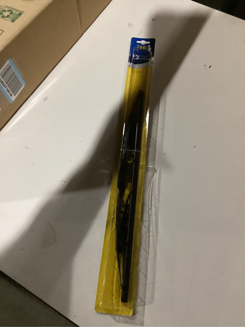 Condition photo showing New/Like New for Rain-X 870418 Rugged XL Wiper Blade 18", Windshield Wipers Replacement, Quiet & Durable Beam Design, All Weather Performance & Easy Universal Install, Blade Wear Indicator (Pack of 1) 18" Rugged XL